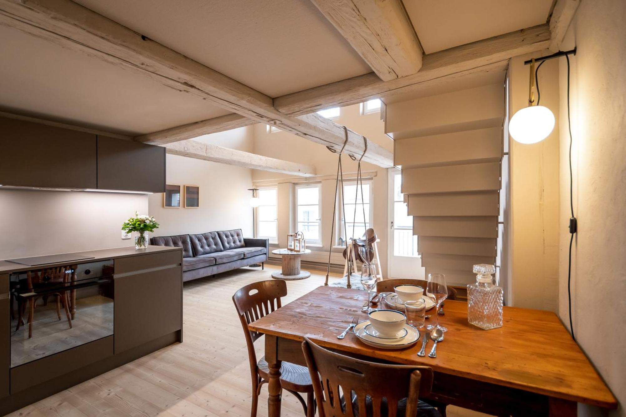 Jacob 1808. Fine Historic Town Appartement